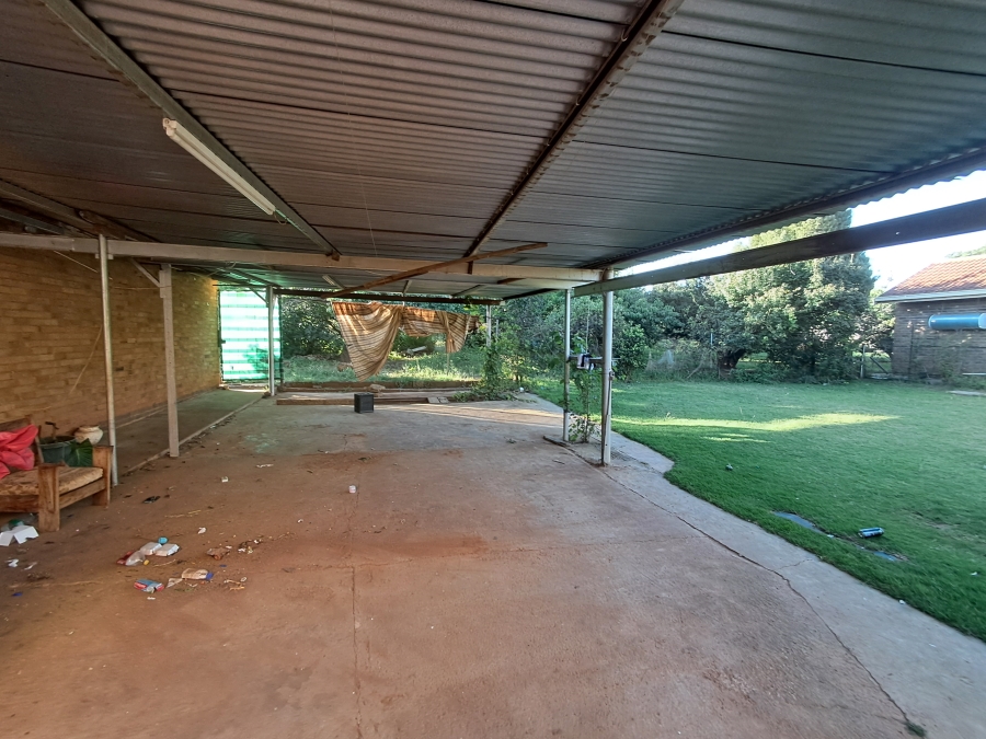 5 Bedroom Property for Sale in Ventersdorp North West